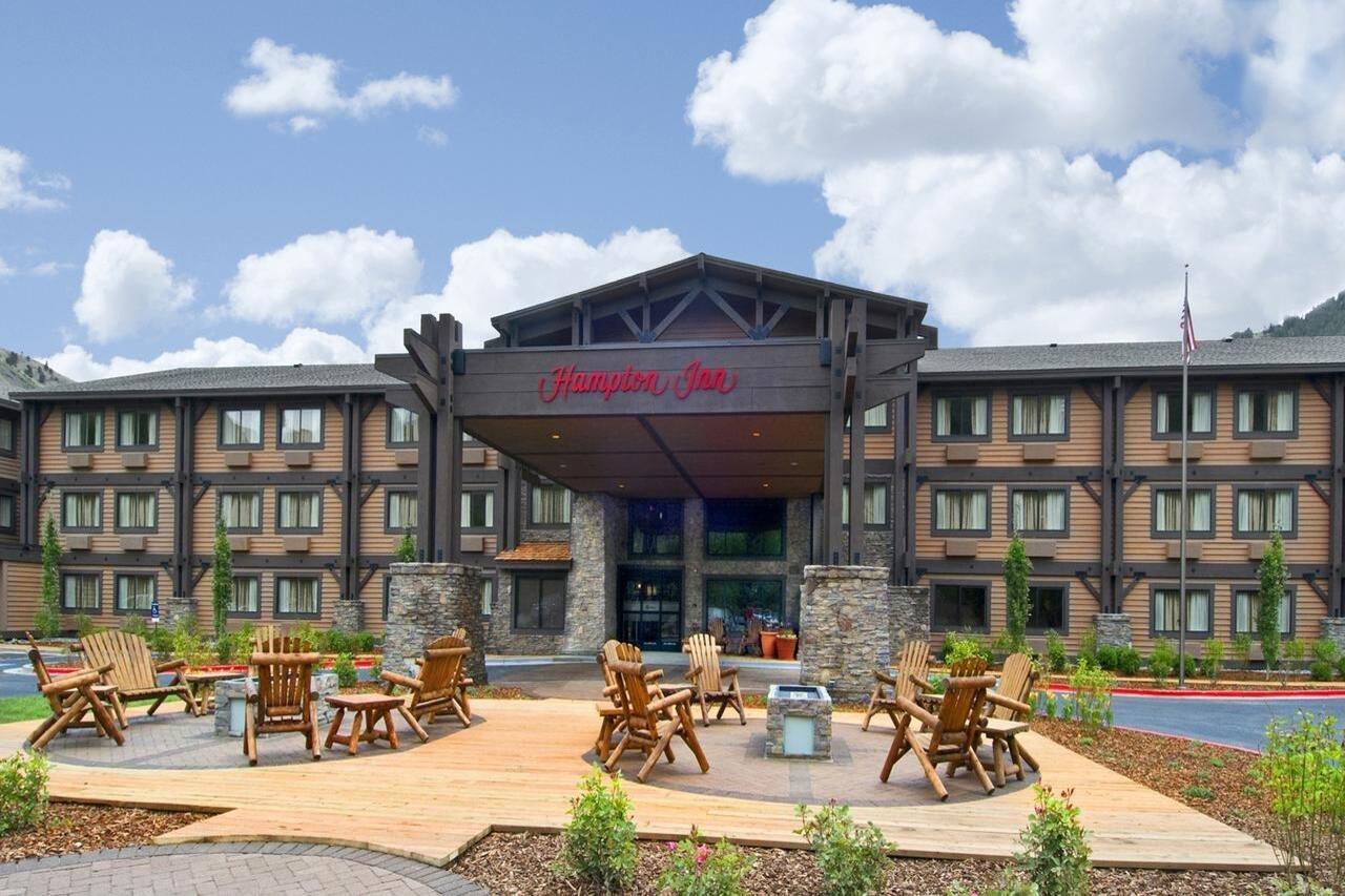 Hampton Inn Jackson-College Avenue Bagian luar foto