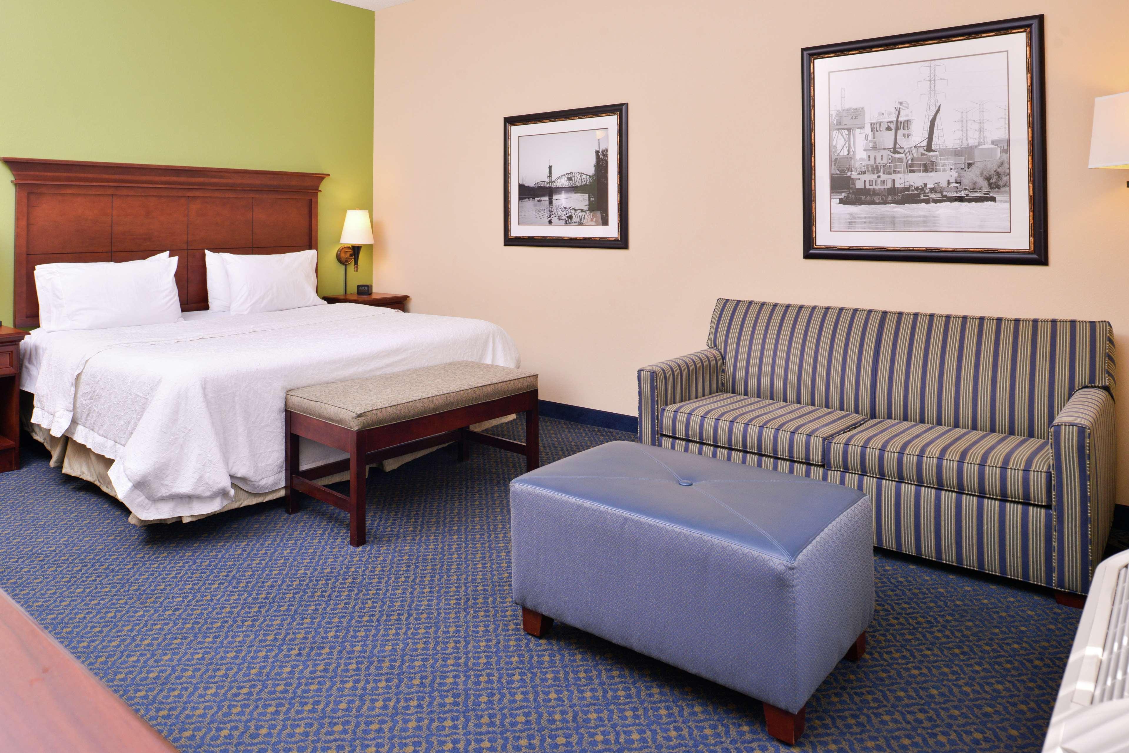 Hampton Inn Jackson-College Avenue Bagian luar foto