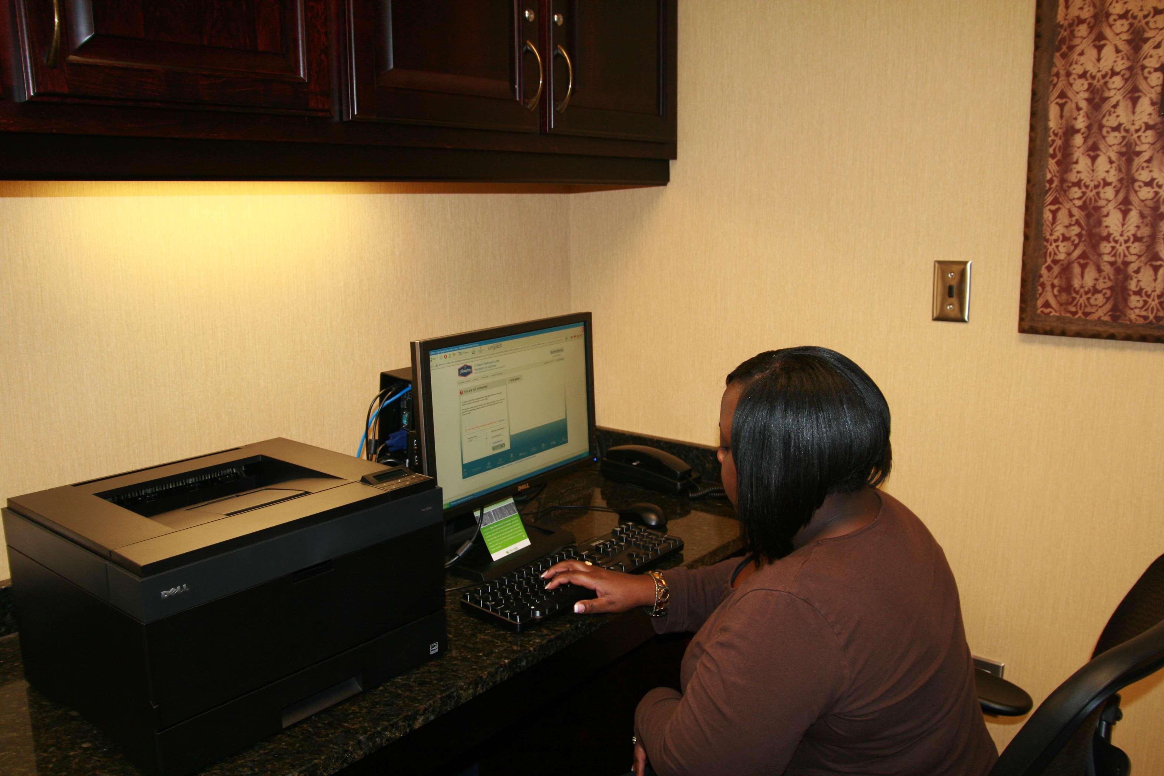 Hampton Inn Jackson-College Avenue Fasilitas foto