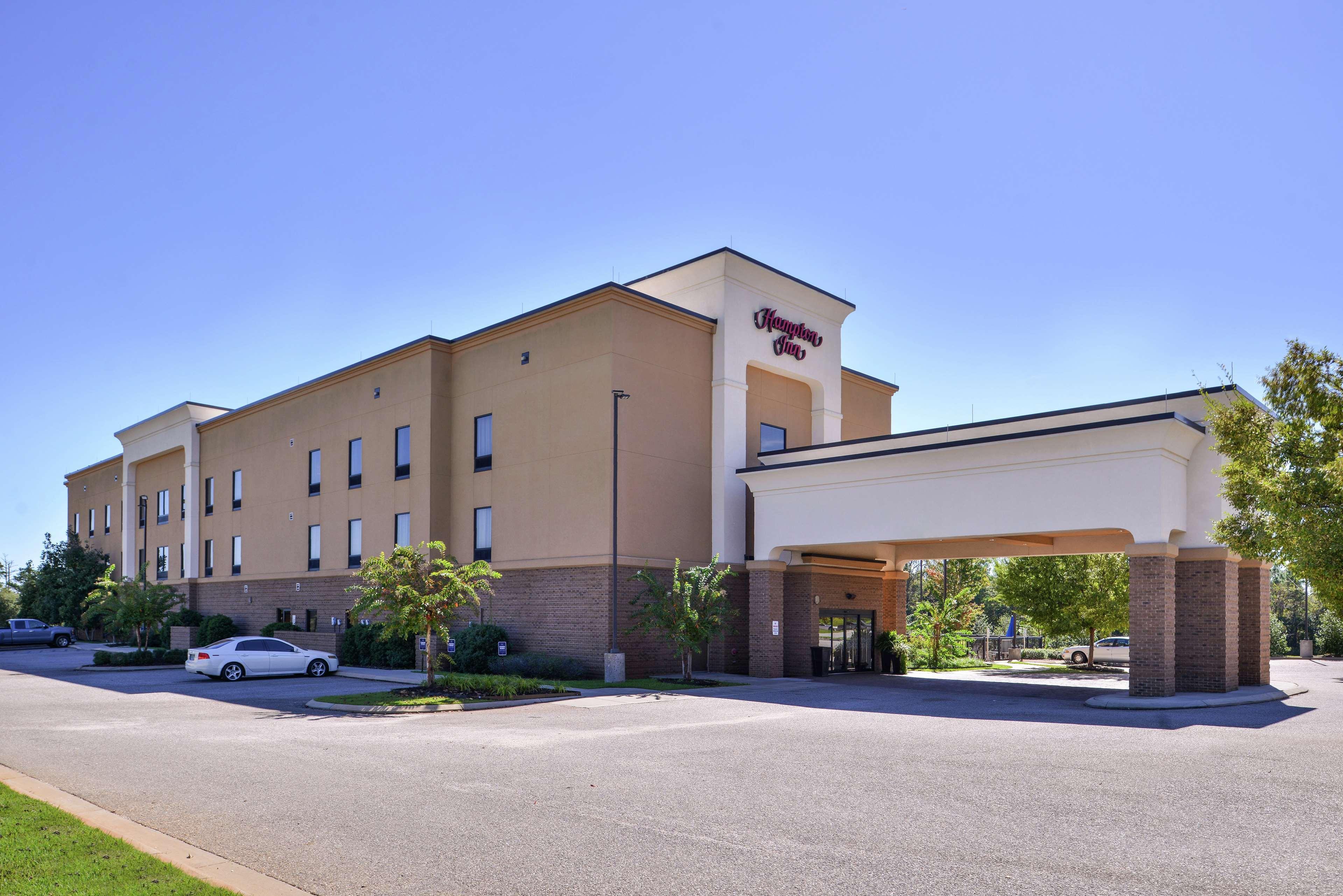 Hampton Inn Jackson-College Avenue Bagian luar foto